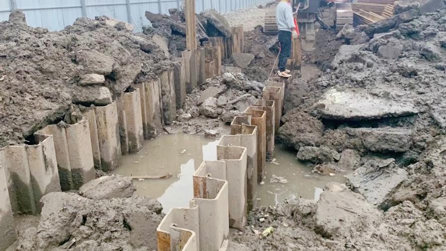 钢板桩道路改造施工