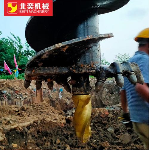 钢板桩引孔机与液压螺旋钻机 拉森钢板桩施工的高效解决方案